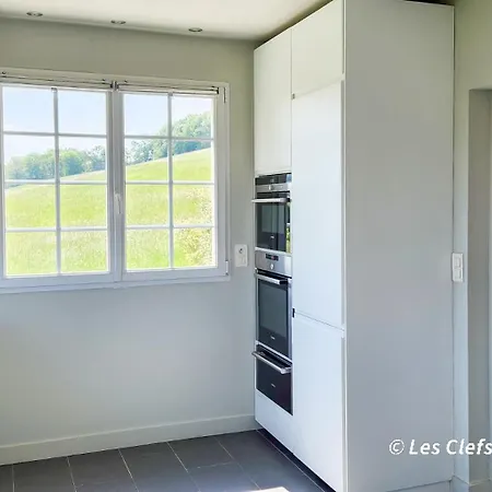 Tres Belle Maison A 2 Pas De La Mer, 6 Personnes Villa