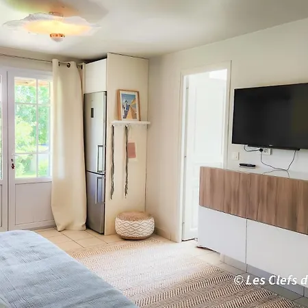 Villa Tres Belle Maison A 2 Pas De La Mer, 6 Personnes *