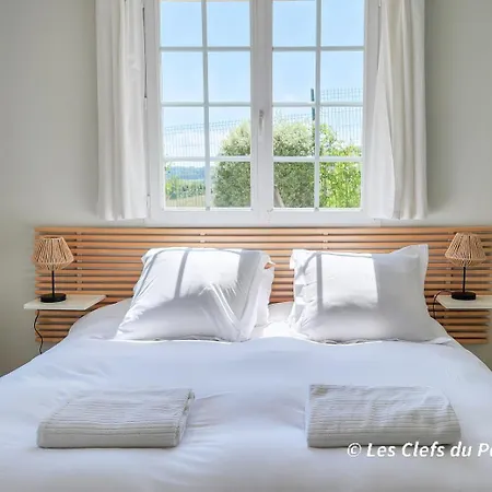 Tres Belle Maison A 2 Pas De La Mer, 6 Personnes *